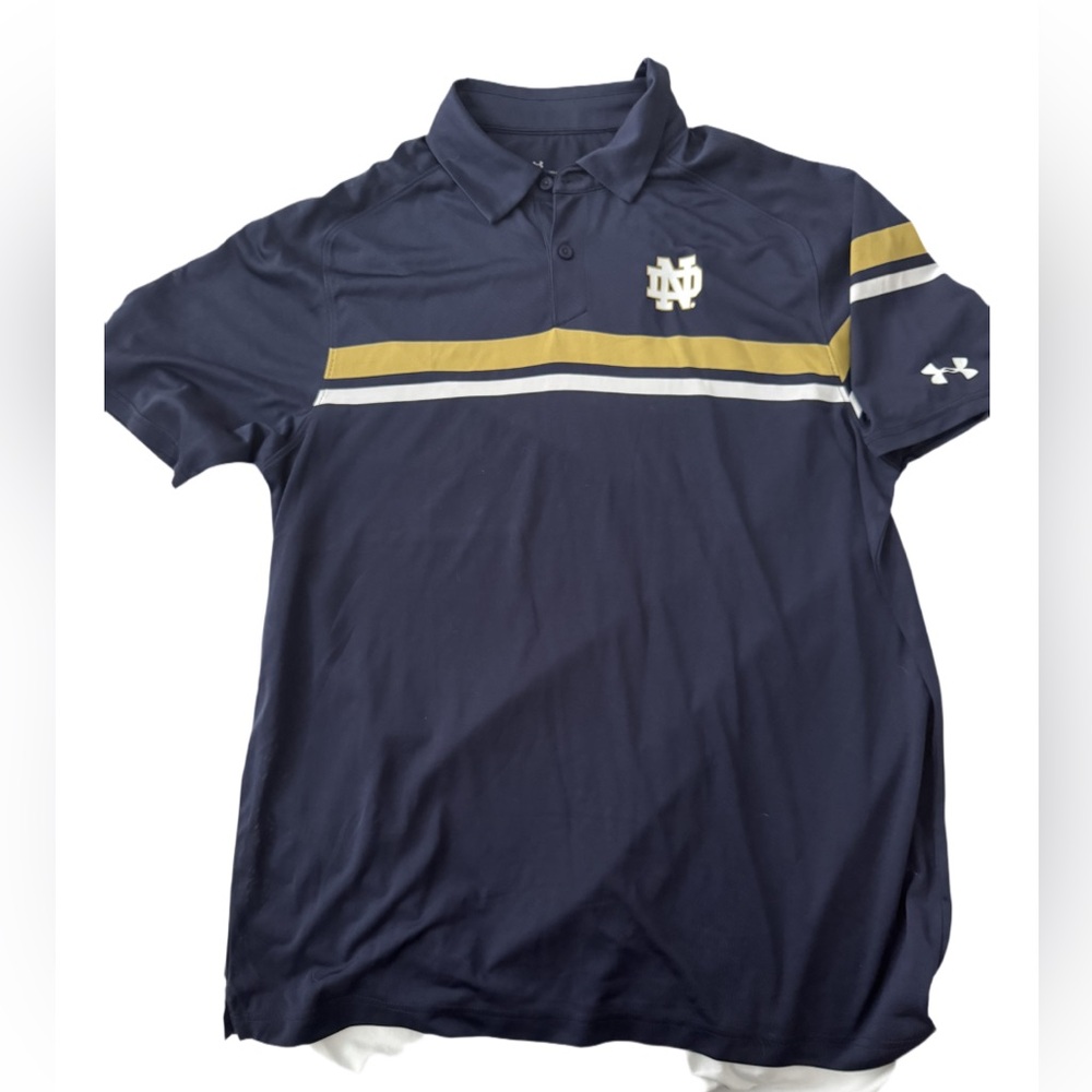 Men’s Under Armour heatgear Notre Dame polo. Size L.
